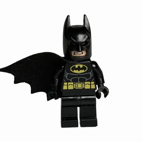 Lego Batman - Black Suit with Yellow Belt and Crest (Type 1 Cowl) sh0016