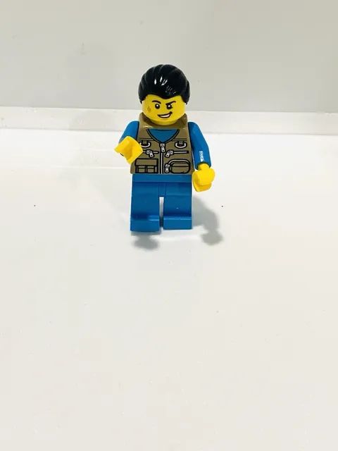 Lego Minifigure Camping Camper