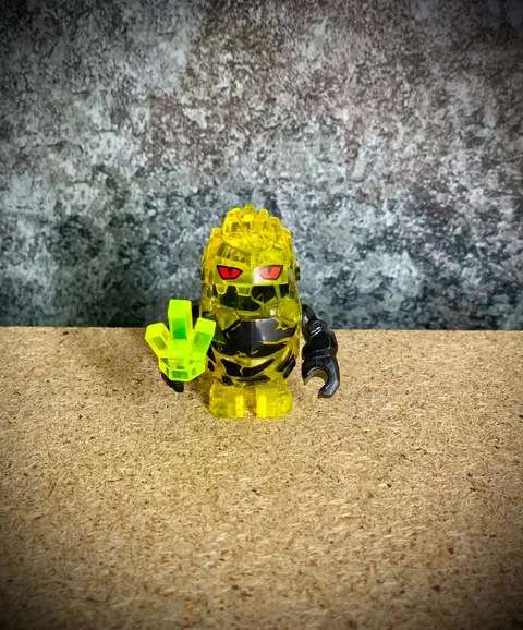 LEGO Power Miners - pm023 - Rock Monster Combustix (2010) very good condition