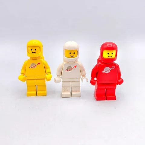 LEGO Classic Space Minifigure Lot – Red, Yellow, White w/air tank Set of 3