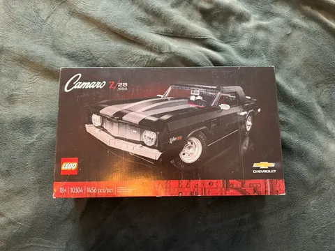LEGO Icons Chevrolet Camaro Z28 10304 1456pcs 18+ Convertible Customizable