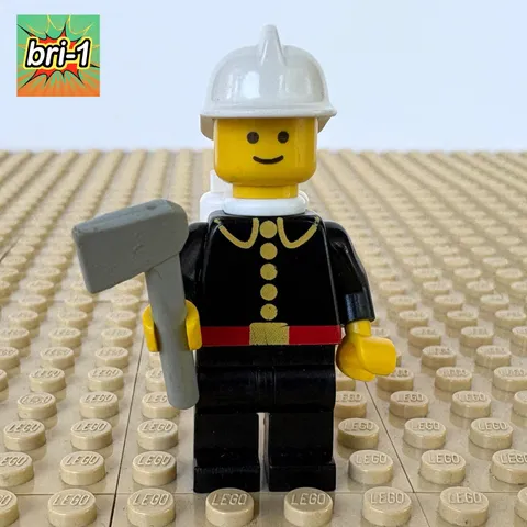 LEGO Town, Fire: Firefighter, AXE, TANKS, firec018, 6385, FIRE HOUSE 1, 1985 MAN