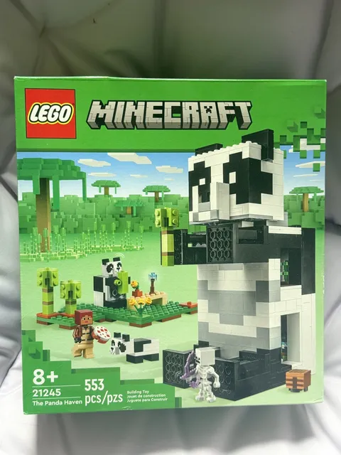 LEGO Minecraft 21245 The Panda Haven Building Toy Set NEW SEALED 553 Pcs 8+