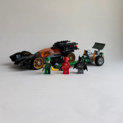 LEGO 76012 - DC Comics Super Heroes: Batman II: The Riddler Chase - Complete