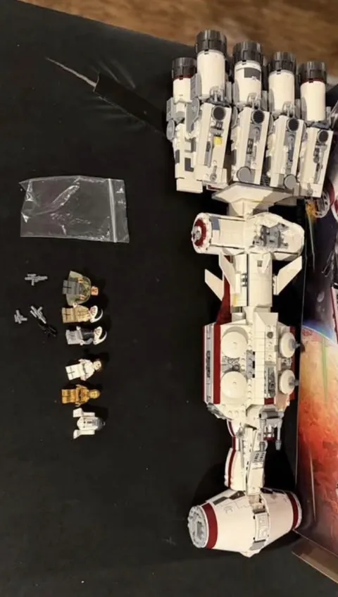 LEGO Star Wars: Tantive IV (75244) used 