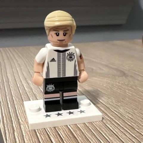 LEGO 2016 Bastian Schweinsteiger #7 DFB Series Minifigure 71014 Limited w/ Base