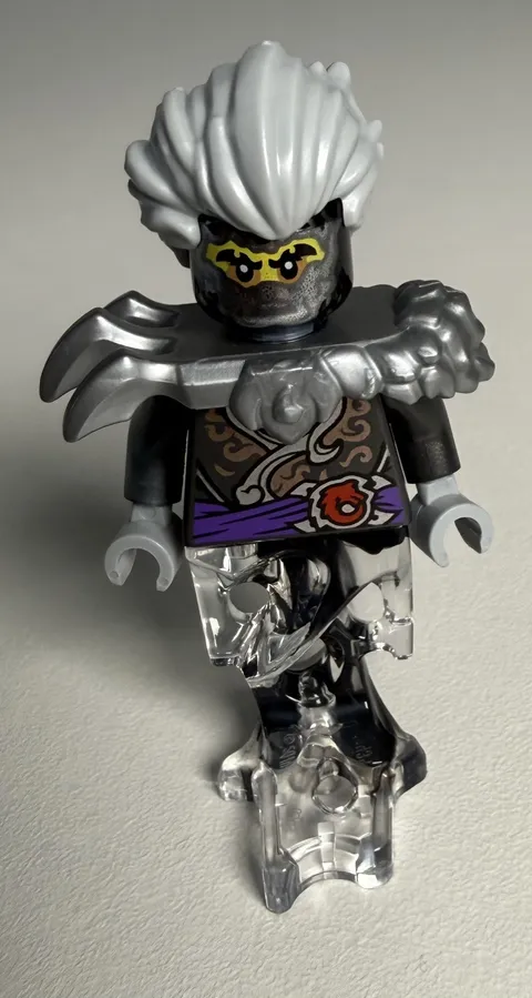 LEGO® Ninjago Minifigure - Cinder - Pearl Dark Gray and Flat Silver Armor 71818
