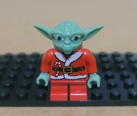 Lego Santa Yoda With Backpack Minifigure Star Wars #7958 Genuine.
