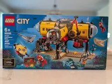 LEGO CITY: Deep Sea Explorers Ocean Exploration Base (60265) NEW
