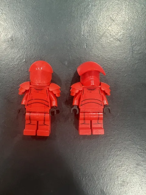 LEGO Star Wars Elite Praetorian Guard Pointed Helmet lot of 2 sw0947 75216 