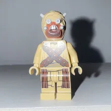 LEGO Tuskan Raider Mini figure
