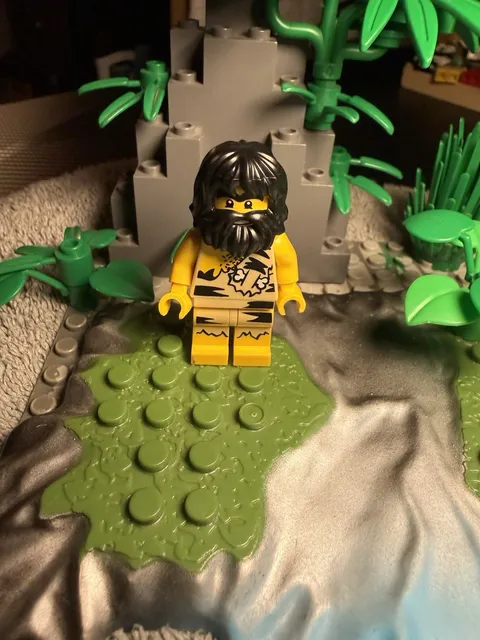 Lego Series 1 Caveman Minifigure 8683