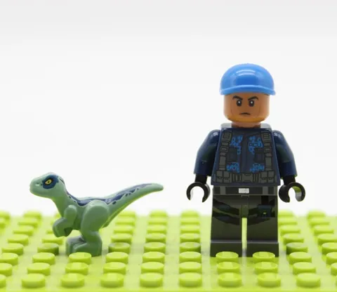 Lego Jurassic World ACU Trooper w/ Blue Hat & Baby Green Dino Raptor Minifigure