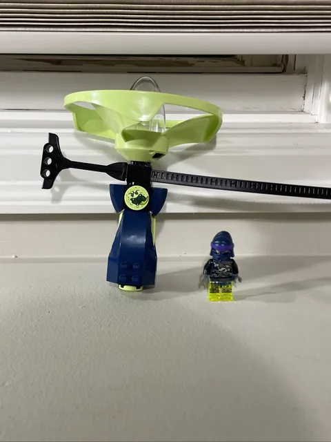 LEGO NINJAGO: Airjitzu Wrayth Flyer (70744) Complete Spinner