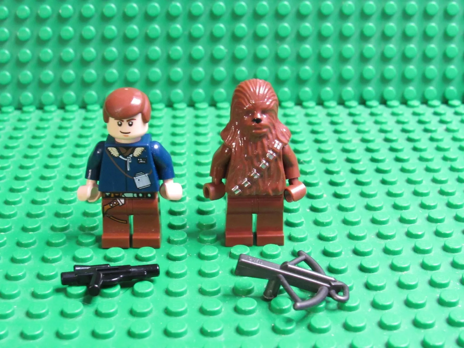 Lot of 2 LEGO Star Wars minifigures Chewbacca Han Solo Hoth + weapons HH52