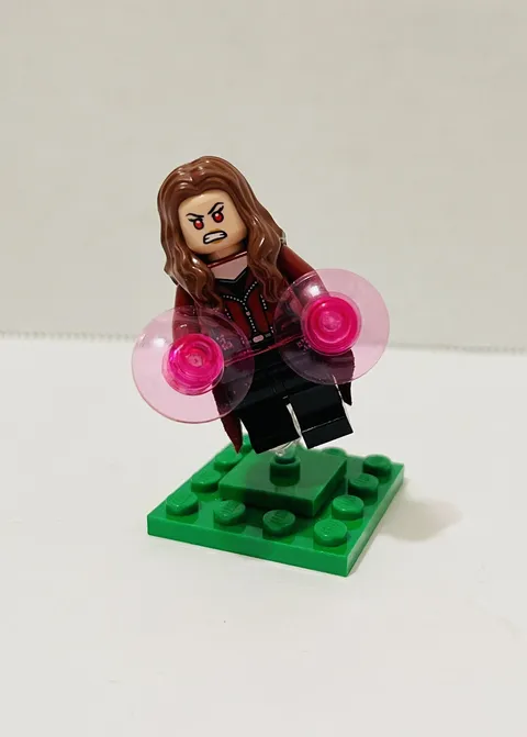LEGO Scarlet Witch Fabric Skirt Minifigure 76051 Marvel Avengers  