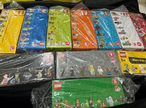LEGO Minifigures Series 1-11，11 Original Case 60 Bags Per Case Brand-New&Sealed！