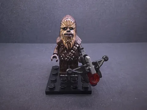 Lego Star Wars Chewbacca - Dark Brown, Medium Nougat Fur, Snow Spots Minifigure