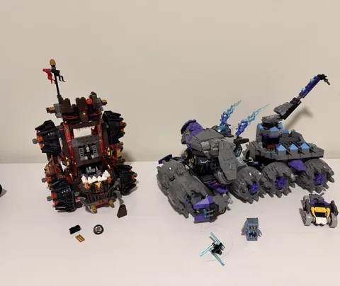 LEGO NEXO KNIGHTS Lot Siege Machine 70321 Jestros headquarters 73052 and extras
