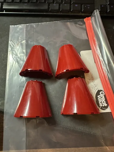 Lego 47543 Cone Half 8 x 4 x 6 Dark Red (7665 Star Wars Republic Cruiser)