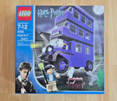 LEGO Harry Potter Prisoner of Azkaban Purple Knight Bus 4755 In 2004 New Retired