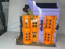LEGO Harry Potter 75978 Diagon Alley Modular Display Set w/ Manual As-Is