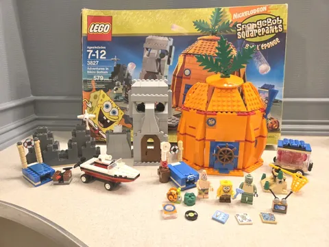 LEGO 3827 SpongeBob SquarePants Adventures In Bikini Bottom 2006 Near Complete