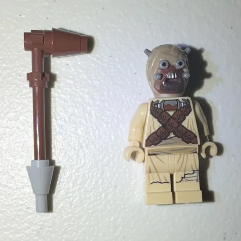 LEGO Star Wars Tuskan Raider Mini-figure w/ Brown Harness & Axe. Pre-Used