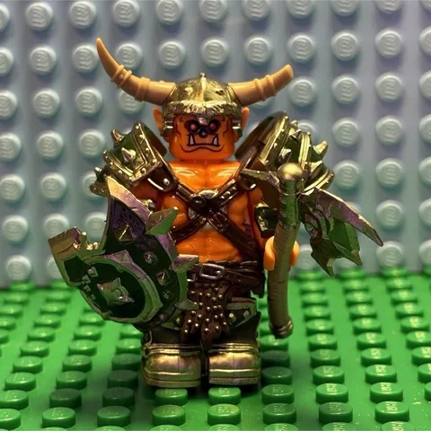 Minifigures Viking Warrior Minifigure Horned Helmet w/ Axe & Shield
