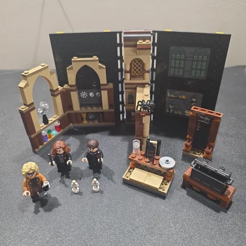 LEGO Harry Potter Hogwarts Moment: Defense Against The Dark Arts Class 76397