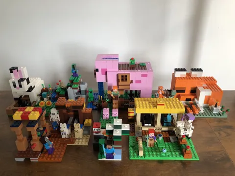 Lego Minecraft: Lot of 6  21181, 21170, 21171, 21178, 21167, 21583) Read Desc.