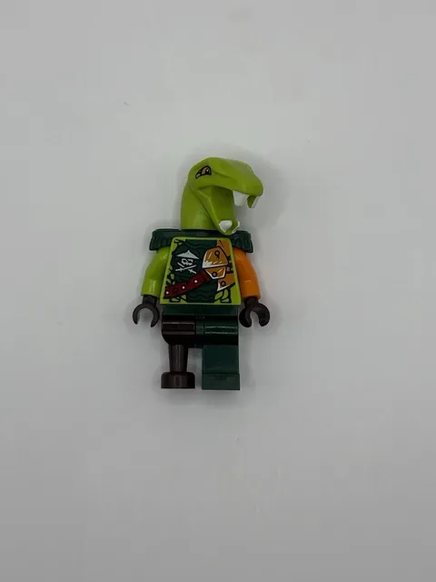 Lego Ninjago Clancee Epaulettes Minifigure njo0191 Authentic 