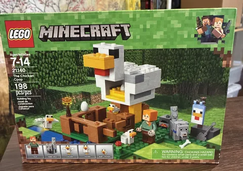 LEGO Minecraft The Chicken Coop 21140 Complete Set Steve Minifigure 198 pcs
