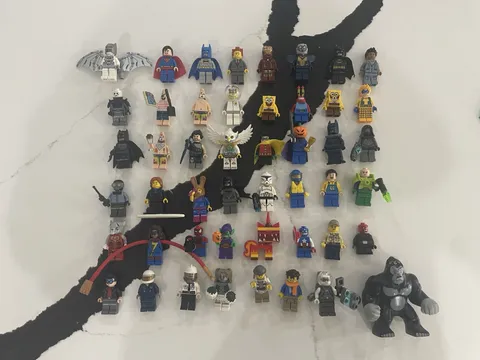 ~ Authentic LEGO Minifigures Lot 48pc Random Vaulted Set Minifigs Bulk ~