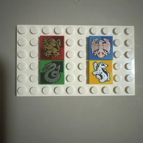 4 x LEGO HARRY POTTER ORIGINAL flat tile 2x2 printed 