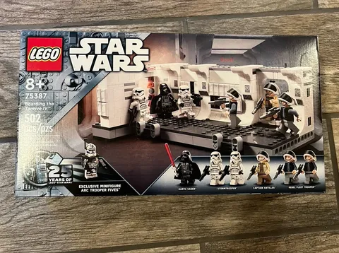Lego Star Wars  Boarding The Tantive IV 75387 NEW