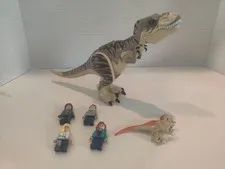 Lego 76948 Tyrannosaurus Rex Atrociraptor Dinos & Minifigures
