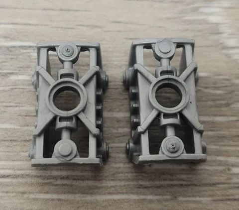 Lego 47299 Pearl Light Gray Silver Bionicle Toa Metru Knee Cover Armor Lot Of 2