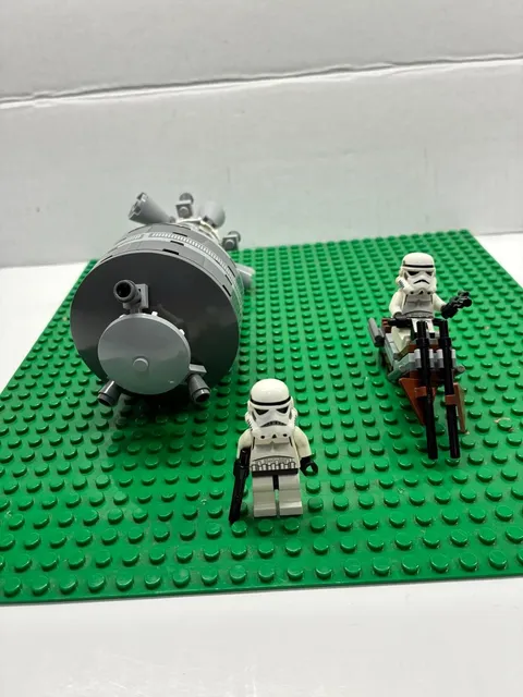 LEGO Star Wars Droid Escape 9490 Complete Set Great Condition 