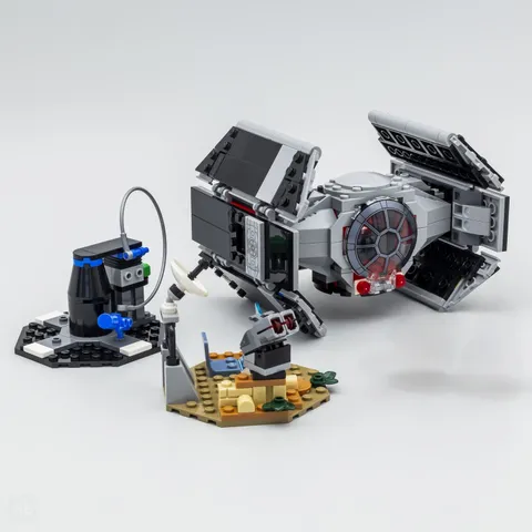 LEGO Star Wars - 75421 - Darth Vader’s TIE Fighter – Preowned – 100% Complete