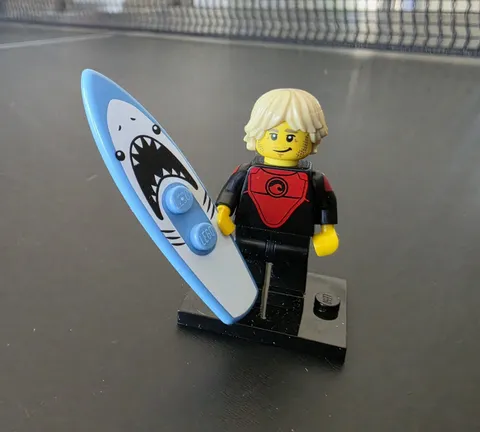LEGO Minifigure Series 17 PROFESSIONAL SURFER