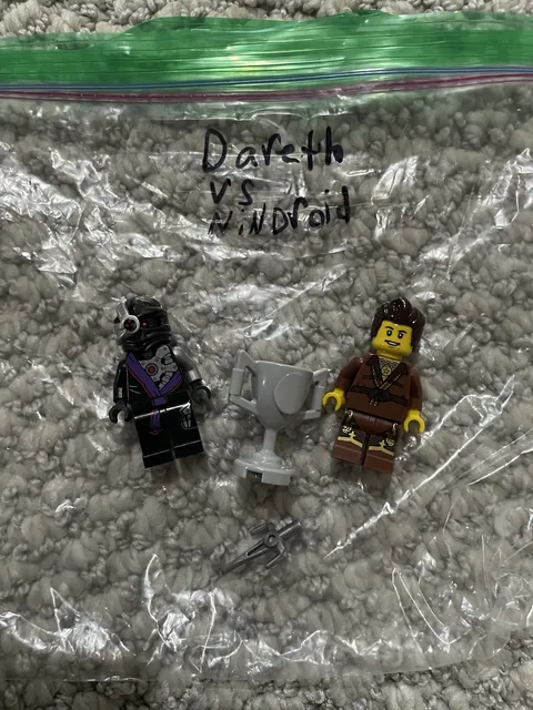 LEGO® Ninjago Dareth vs Nindroid Rebooted Minifigure