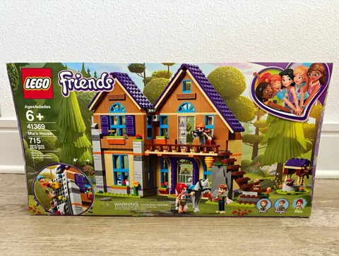 LEGO FRIENDS Mia's House (41369) (715 pcs) 6+ Building Kit Retired Set SEALED