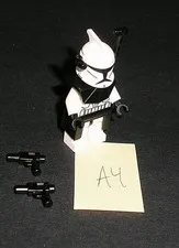 LEGO Star Wars Clone Trooper (Phase 1 Black Kama Pauldron Etc.) Minifig 8014 A4