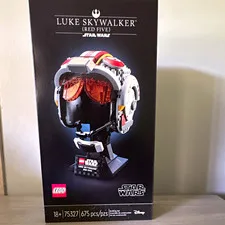 LEGO Star Wars Luke Skywalker Helmet (75327), INCLUDES BOX AND INSTRUCTIONS