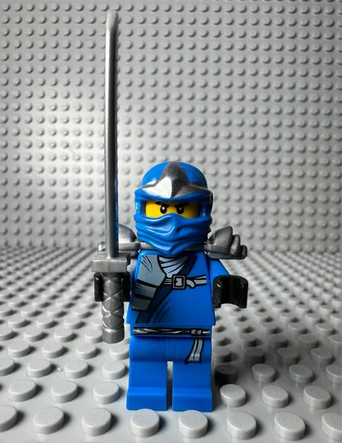 LEGO NINJAGO -- JAY ZX SHOULDER ARMOR MINIFIGURE WITH SWORD 9445 NJO0047 NICE