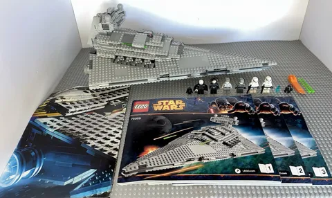 Lego 75055 Star Wars Imperial Star Destroyer Complete Set Minifigures Manuals