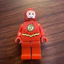 LEGO DC SUPERHEROES THE FLASH (NO HELMET) MINI FIGURINE  76026