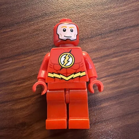 LEGO DC SUPERHEROES THE FLASH (NO HELMET) MINI FIGURINE  76026