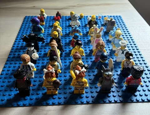 LEGO CMF Minifigure Lot Series 1, Series 2, Series 3, Series 4 Great Condition